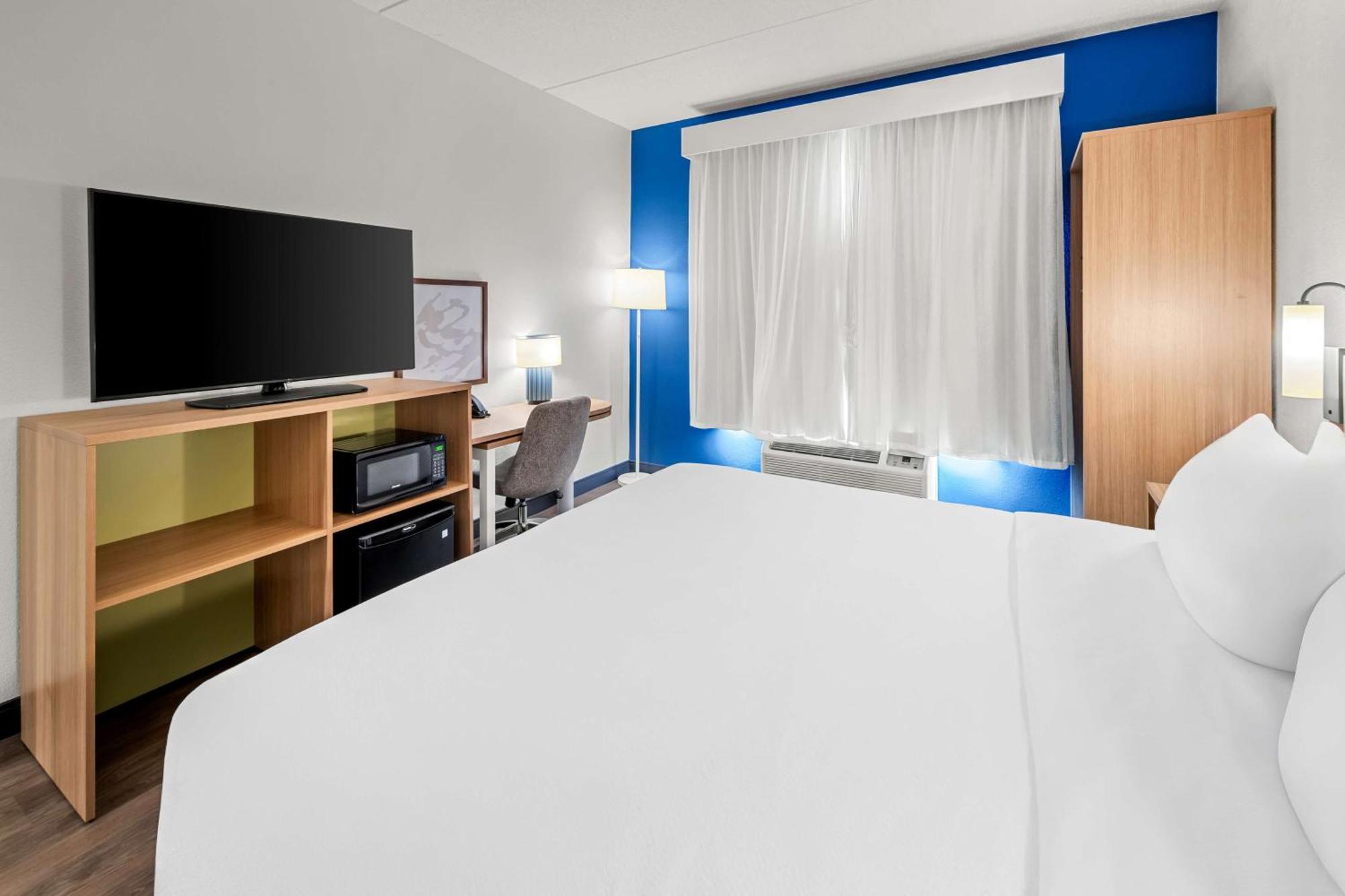 Spark By Hilton Woodbridge Eksteriør bilde