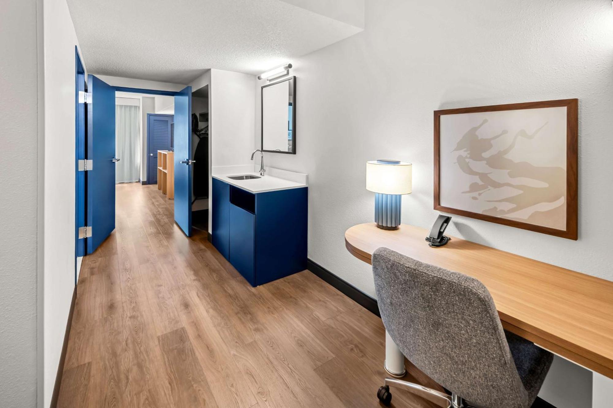 Spark By Hilton Woodbridge Eksteriør bilde
